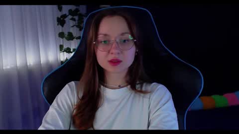 Sun or Luna online show from March 2025 09:11:02 PM