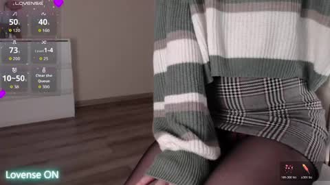 noelleneptune online show from April 2026 10:29:02 AM