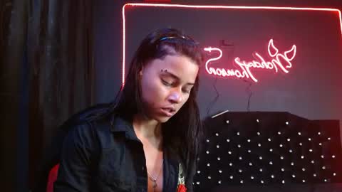 Snapshot of noha_thomson chatting on June 2026 10:10:01 PM Noha Thomson online show from June 2026 10:10:01 PM