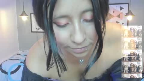 Snapshot of nohemi_louse chatting on March 2025 11:06:01 PM Nohemi online show from March 2025 11:06:01 PM