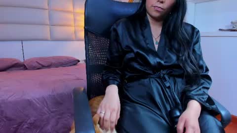 Snapshot of nohemi_louse chatting on July 2026 02:05:17 AM Nohemi online show from July 2026 02:05:17 AM