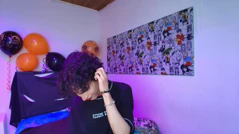 maxie online show from November 2025 03:03:01 PM