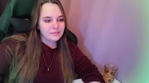 noir_ember_ online show from November 2025 12:36:02 PM