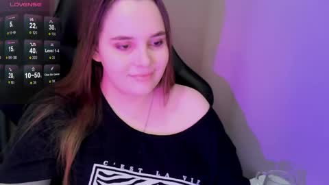 noir_ember_ online show from April 2026 06:01:01 PM