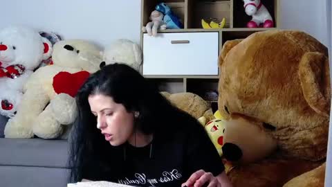 Snapshot of noirbella chatting on May 2026 08:36:01 PM noirbella online show from May 2026 08:36:01 PM