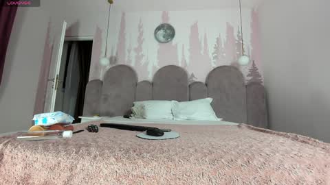 Nola online show from April 2026 07:01:02 PM