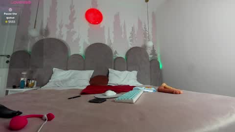 Nola online show from April 2026 06:43:01 PM