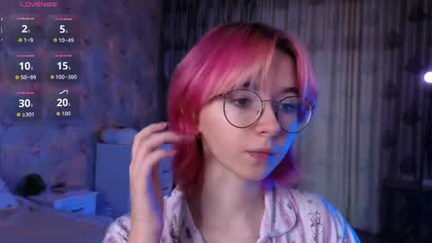 Nora Failure online show from October 2025 06:11:02 AM