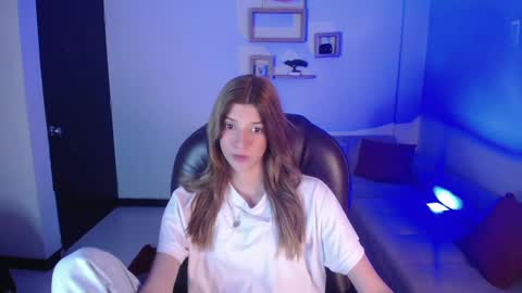 Nora online show from December 2024 07:18:02 PM