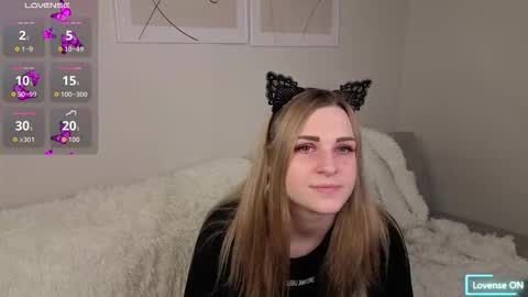 Elina online show from March 2026 11:26:02 AM