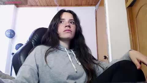 Snapshot of noreen_ chatting on October 2025 07:04:02 PM noreen_ online show from October 2025 07:04:02 PM