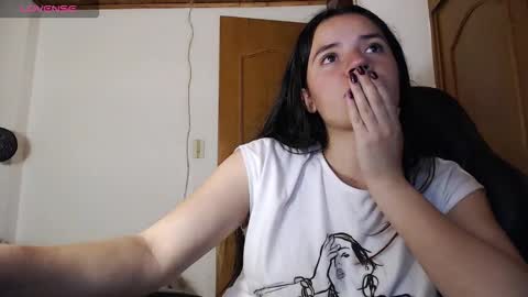 noreen_ online show from November 2025 03:05:01 AM