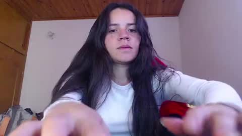 Snapshot of noreen_ chatting on July 2026 07:27:01 PM noreen_ online show from July 2026 07:27:01 PM