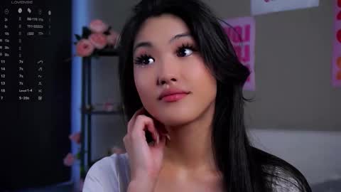 Snapshot of noreenbeckey chatting on October 2025 07:07:02 AM Nore online show from October 2025 07:07:02 AM