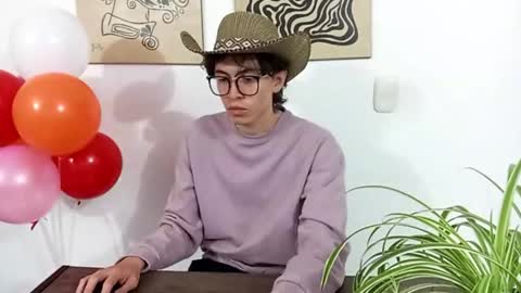 Norehg online show from November 2025 12:54:01 AM