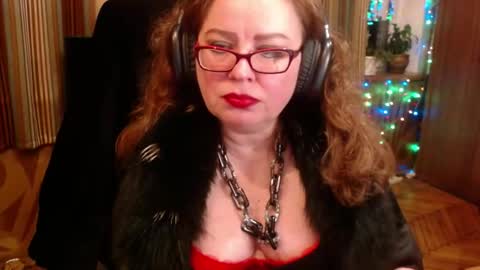 miss Tress online show from October 2025 07:05:01 PM