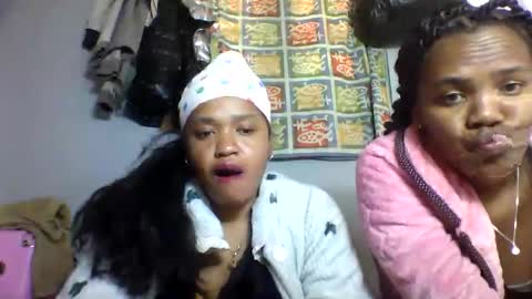 nosminah01 online show from September 2025 06:13:02 AM