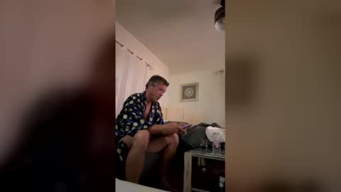 Snapshot of nosotrosdos2 chatting on May 2026 11:54:01 PM nosotrosdos2 online show from May 2026 11:54:01 PM