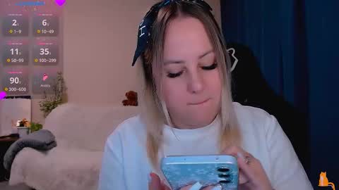 hi glad to chat online show from November 2025 02:06:02 PM