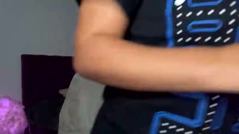 Tina online show from October 2025 08:51:01 PM