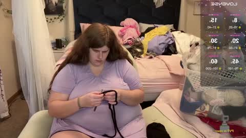 Snapshot of noturbabymoms chatting on January 2025 09:41:02 PM NotUrBabyMoms online show from January 2025 09:41:02 PM