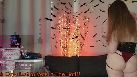 Snapshot of novaharper chatting on October 2025 09:13:01 PM Nova Harper online show from October 2025 09:13:01 PM