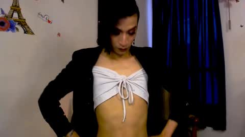 Nova...  online show from March 2025 10:21:01 PM