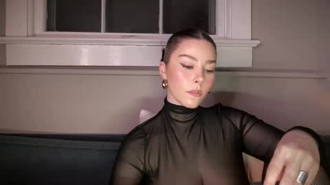 Nova van Gogh online show from March 2025 02:41:02 AM