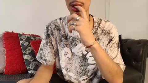 Nova online show from October 2025 08:40:01 PM