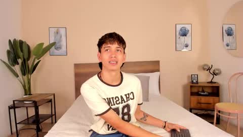 NovayBrian online show from November 2025 04:55:01 AM