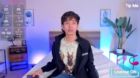 NovayBrian online show from December 2025 04:51:02 AM