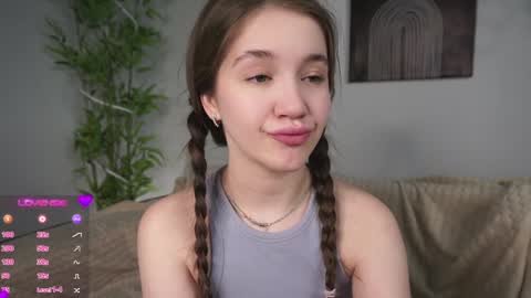 Dina online show from December 2024 04:21:01 AM