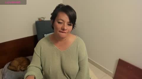 Snapshot of nuit_rose chatting on January 2025 04:36:02 AM nuit_rose online show from January 2025 04:36:02 AM