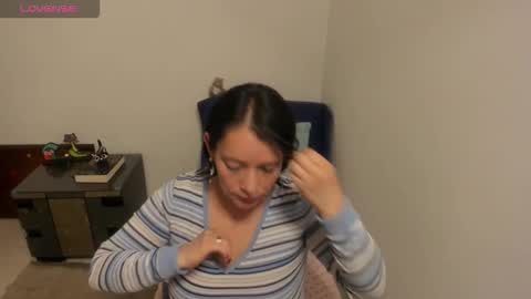 Snapshot of nuit_rose chatting on October 2025 02:00:02 AM nuit_rose online show from October 2025 02:00:02 AM