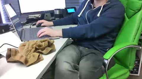 Snapshot of numlove chatting on December 2024 11:44:01 AM Slave for Mistress and Master online show from December 2024 11:44:01 AM