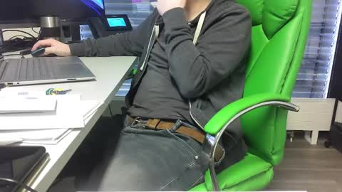 Snapshot of numlove chatting on February 2025 12:17:02 PM Slave for Mistress and Master online show from February 2025 12:17:02 PM