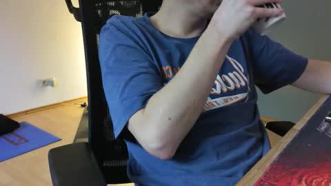 Snapshot of numlove chatting on October 2025 07:49:02 AM Slave for Mistress and Master online show from October 2025 07:49:02 AM