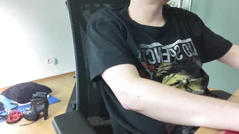 Snapshot of numlove chatting on November 2025 09:37:02 AM Slave for Mistress and Master online show from November 2025 09:37:02 AM