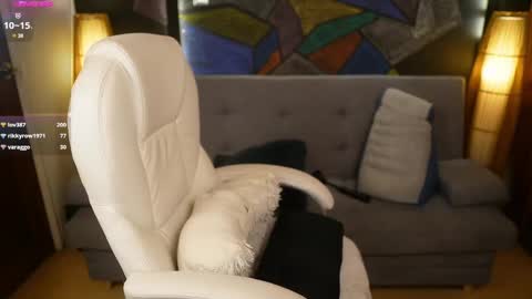 Claudia online show from January 2025 03:33:01 AM