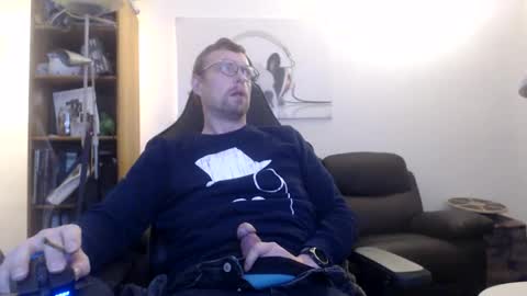 nursefan online show from November 2025 05:41:01 PM