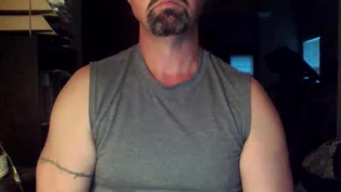 nvrenuff1979 online show from October 2025 11:42:02 AM