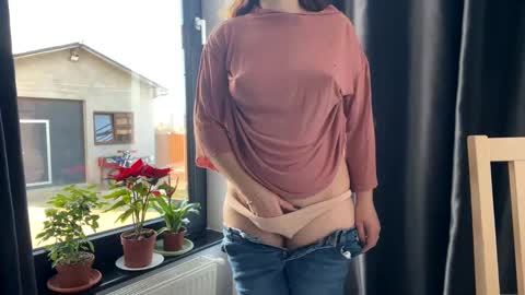 Snapshot of nyconik chatting on February 2025 08:02:02 AM Nicol online show from February 2025 08:02:02 AM