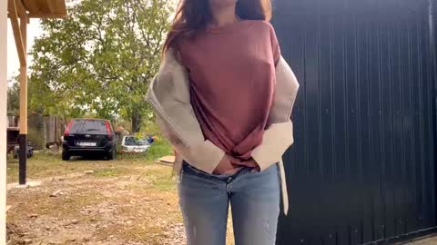 Snapshot of nyconik chatting on September 2025 11:15:01 AM Nicol online show from September 2025 11:15:01 AM