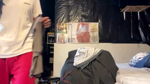 nygal23 online show from March 2026 09:31:02 PM