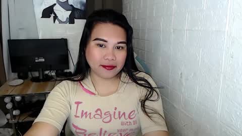 Snapshot of nylecummer chatting on December 2024 07:10:01 PM nylecummer online show from December 2024 07:10:01 PM