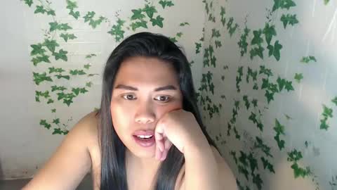 Snapshot of nylecummer chatting on February 2025 11:10:02 PM nylecummer online show from February 2025 11:10:02 PM