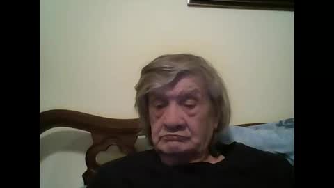 nylonloverll_1965 online show from April 2026 10:16:01 PM