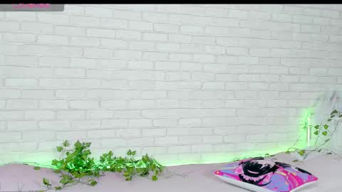 Kat online show from December 2025 04:05:01 PM