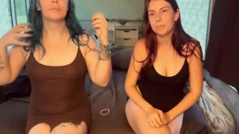 Snapshot of nympharabelle chatting on October 2025 06:37:01 AM Creamy Grapefruit online show from October 2025 06:37:01 AM