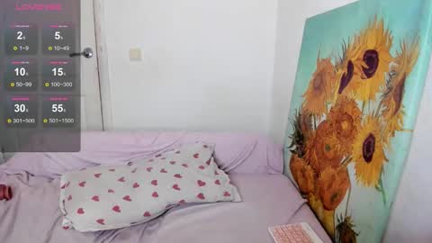 crystal   3 online show from November 2025 10:26:02 PM